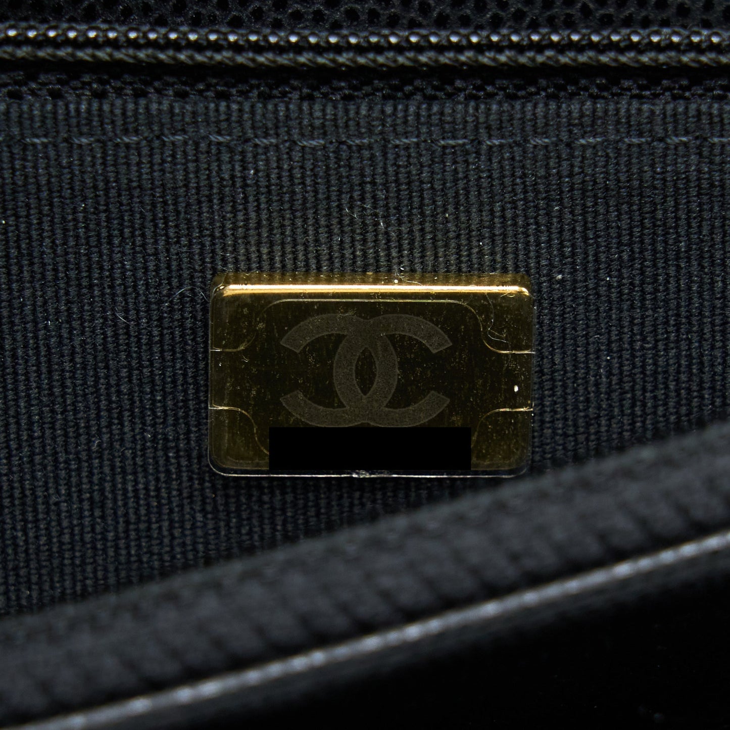 Chanel 22S Wallet On Chains With Detail CC Logo Caviar Black L