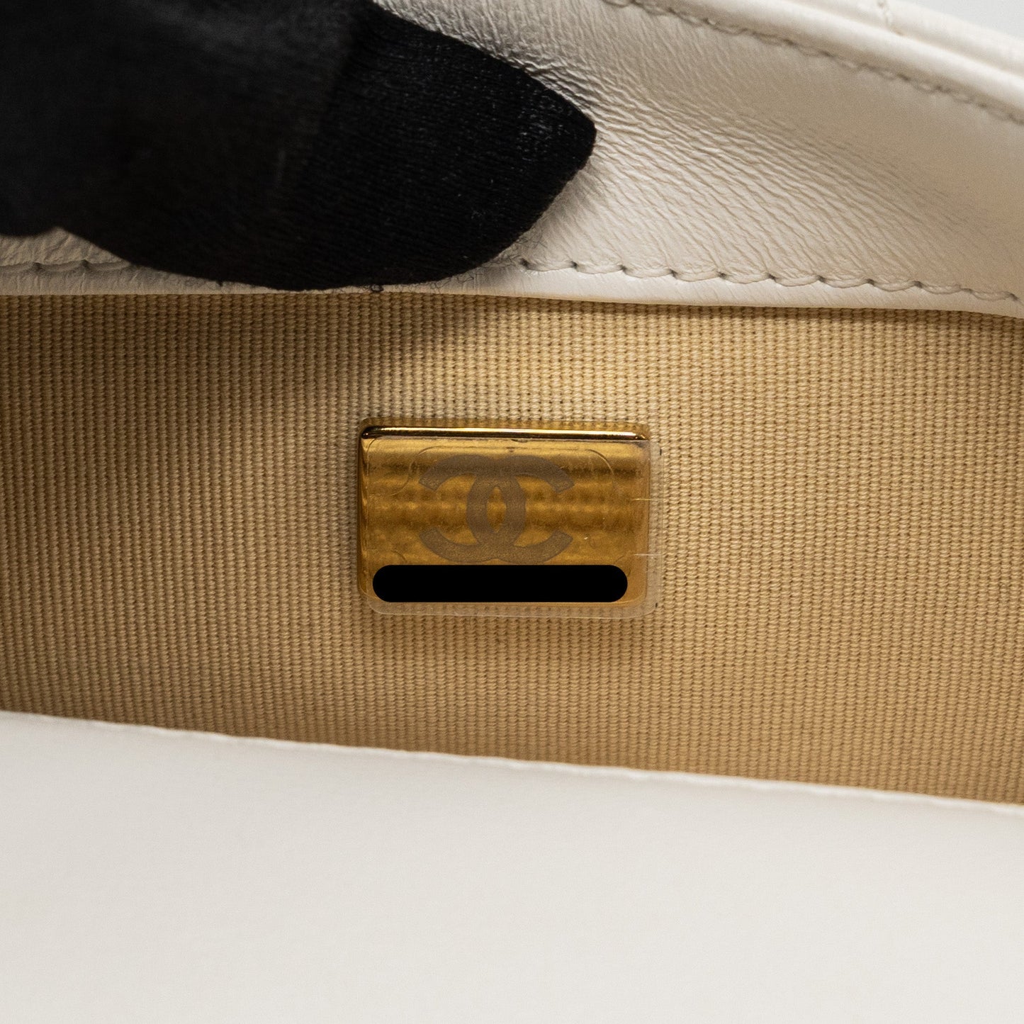 Chanel 22S Giant Chain Flap Shoulder Bag Lambskin White Brushed (Microchip)