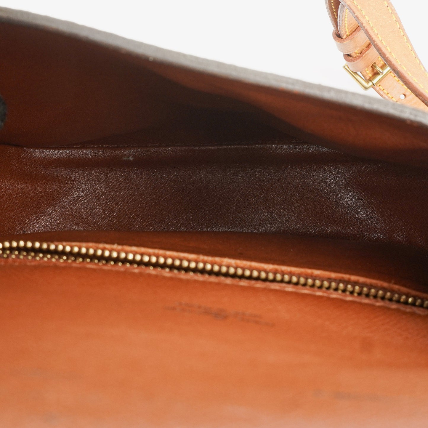 Louis Vuitton Saint Cloud MM Monogram Canvas Crossbody Bag