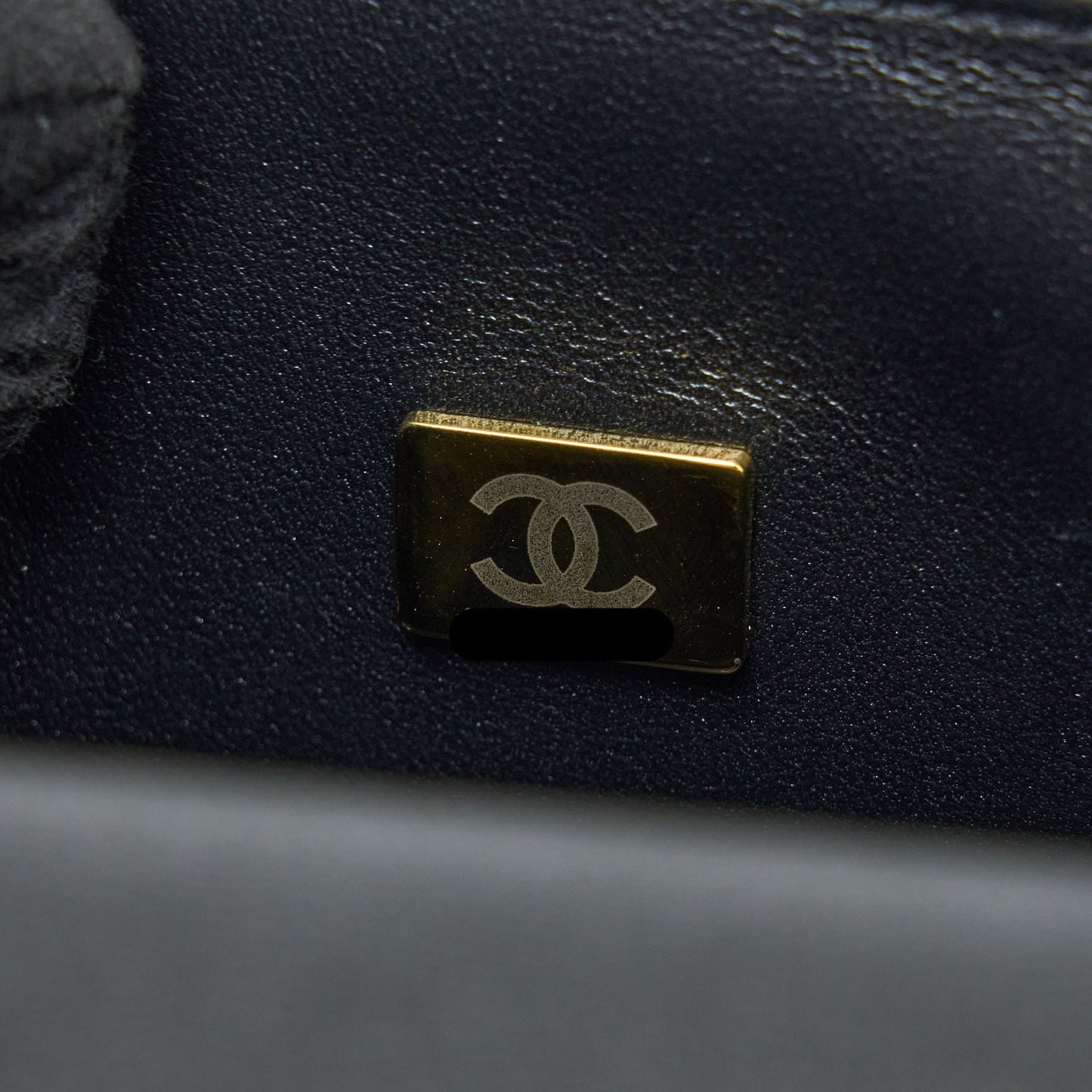 Chanel Mini Boy Bag Calfskin Black L (Microchip)