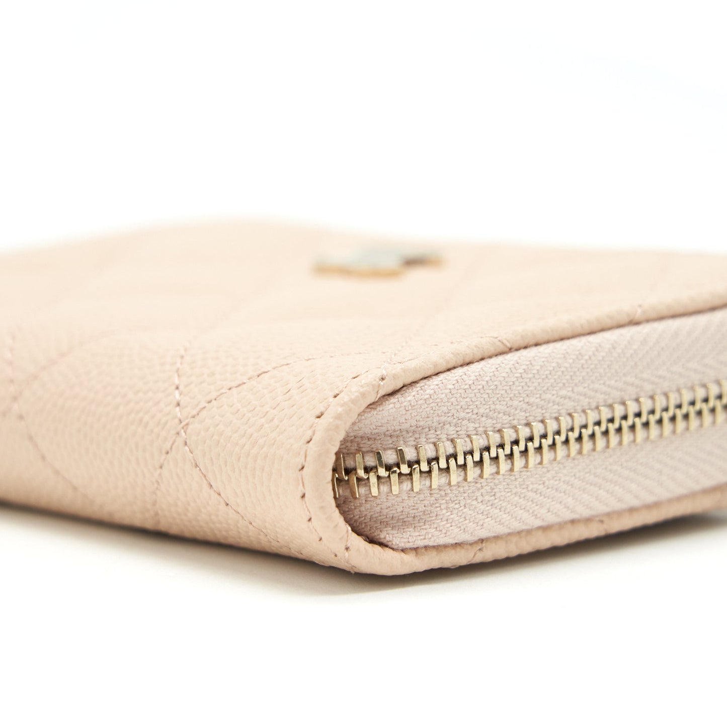 Chanel 22C Zippy Card Holder Caviar Light Beige L