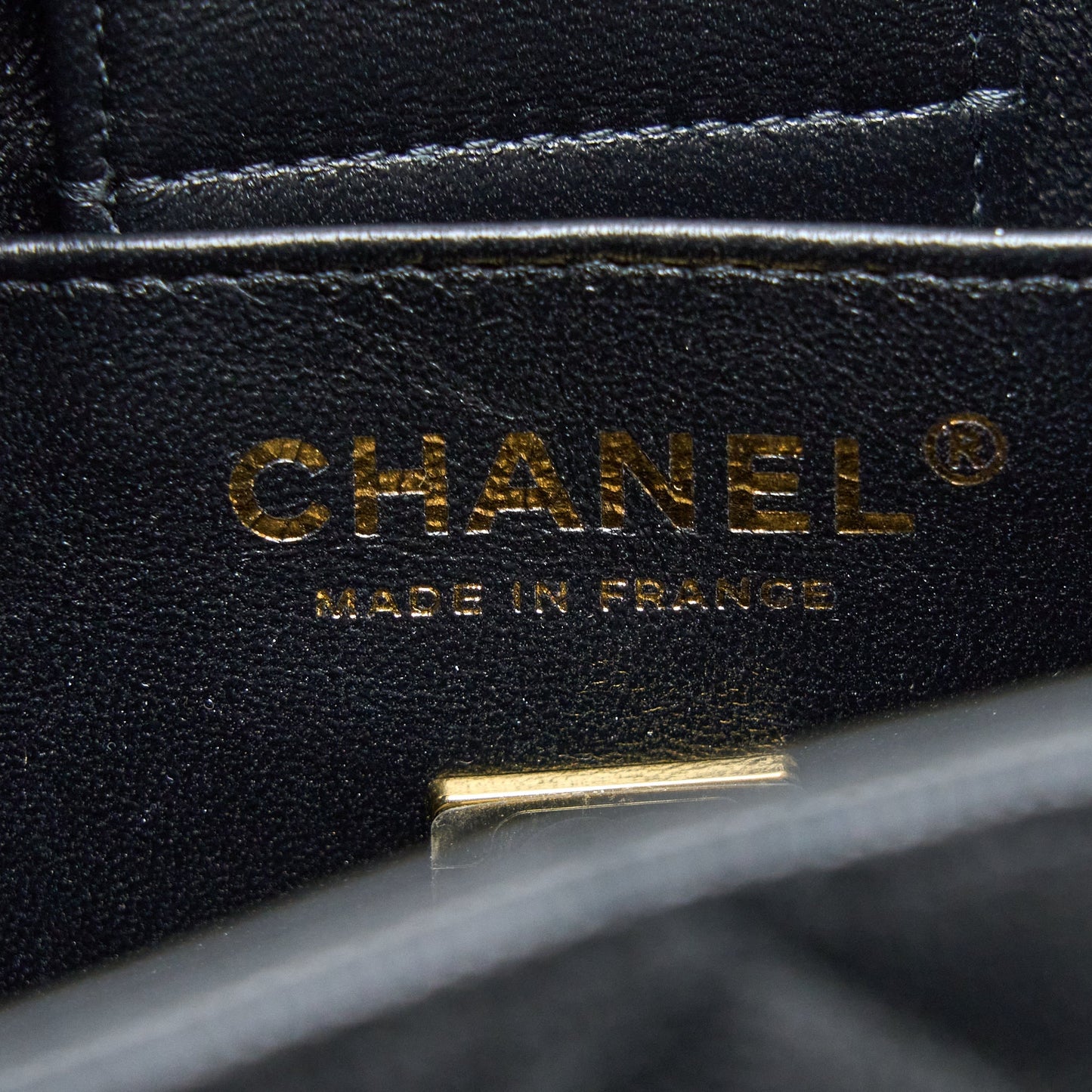 Chanel Mini Bucket Tote Bag Caviar Black L (Microchip)