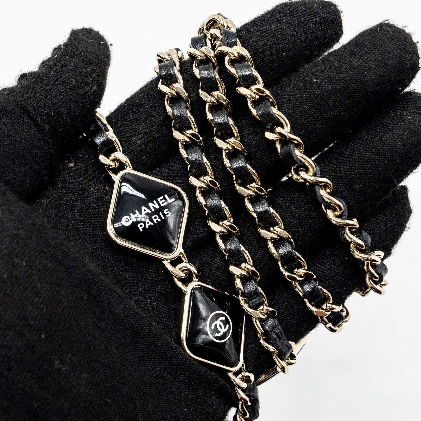 Chanel long vanity case with charms chain Calfskin Black L (microchip)