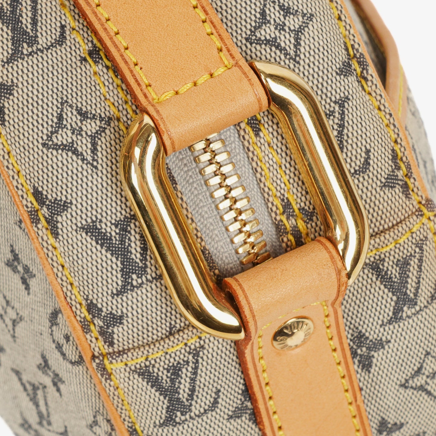 Louis Vuitton Mini Lin Jeanne GM Shoulder Bag
