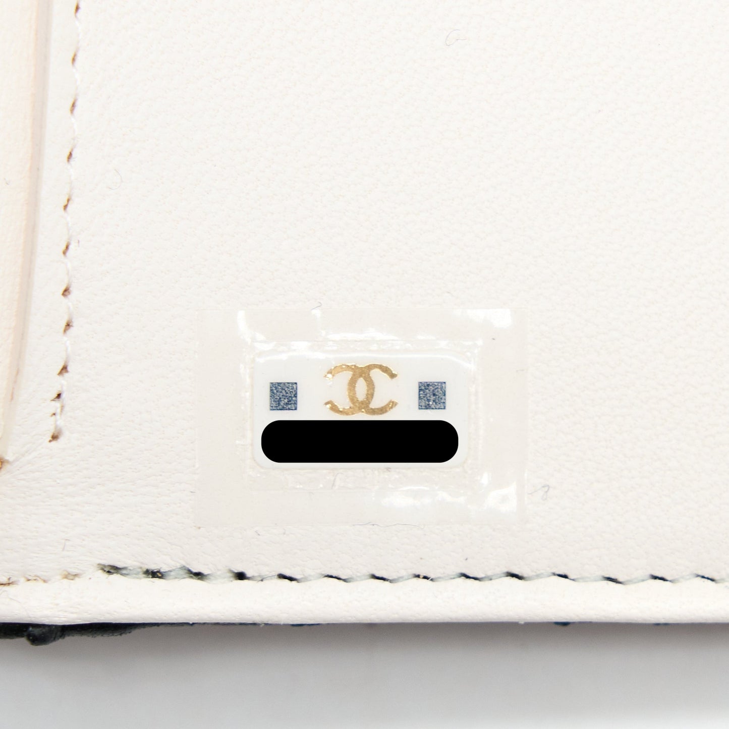 Chanel 22B Mini Book Card Holder Lambskin Black L (Microchip)