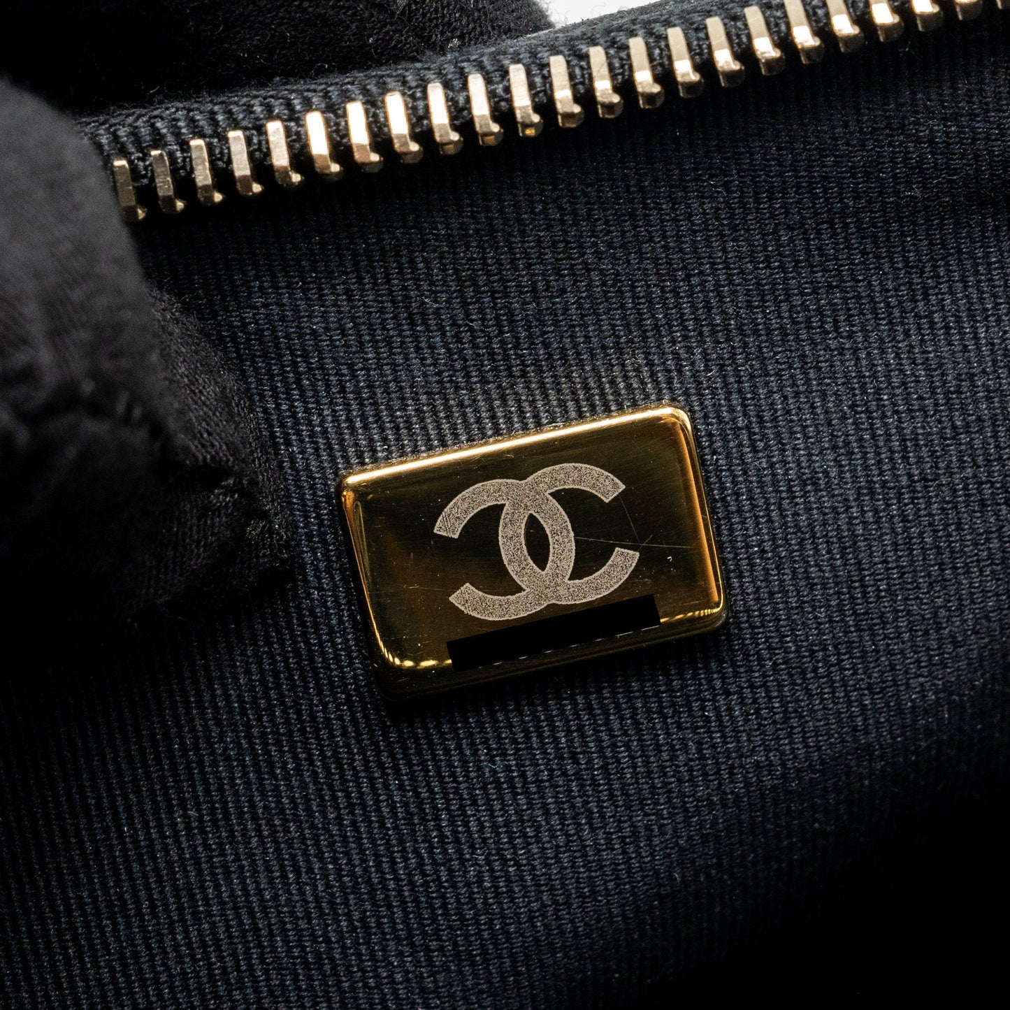 Chanel 23K hobo bag with adjustable chain lambkin black (microchip)