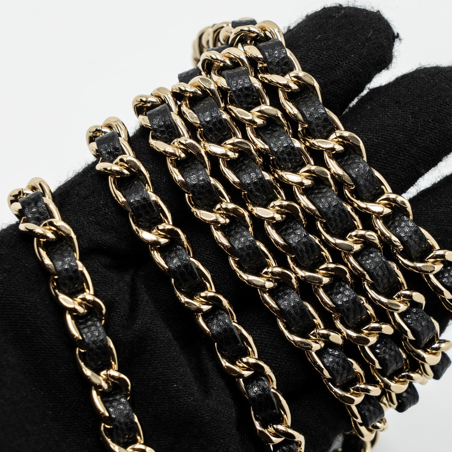 Chanel Detailed Logo Wallet On Chain Caviar Black L (microchip)