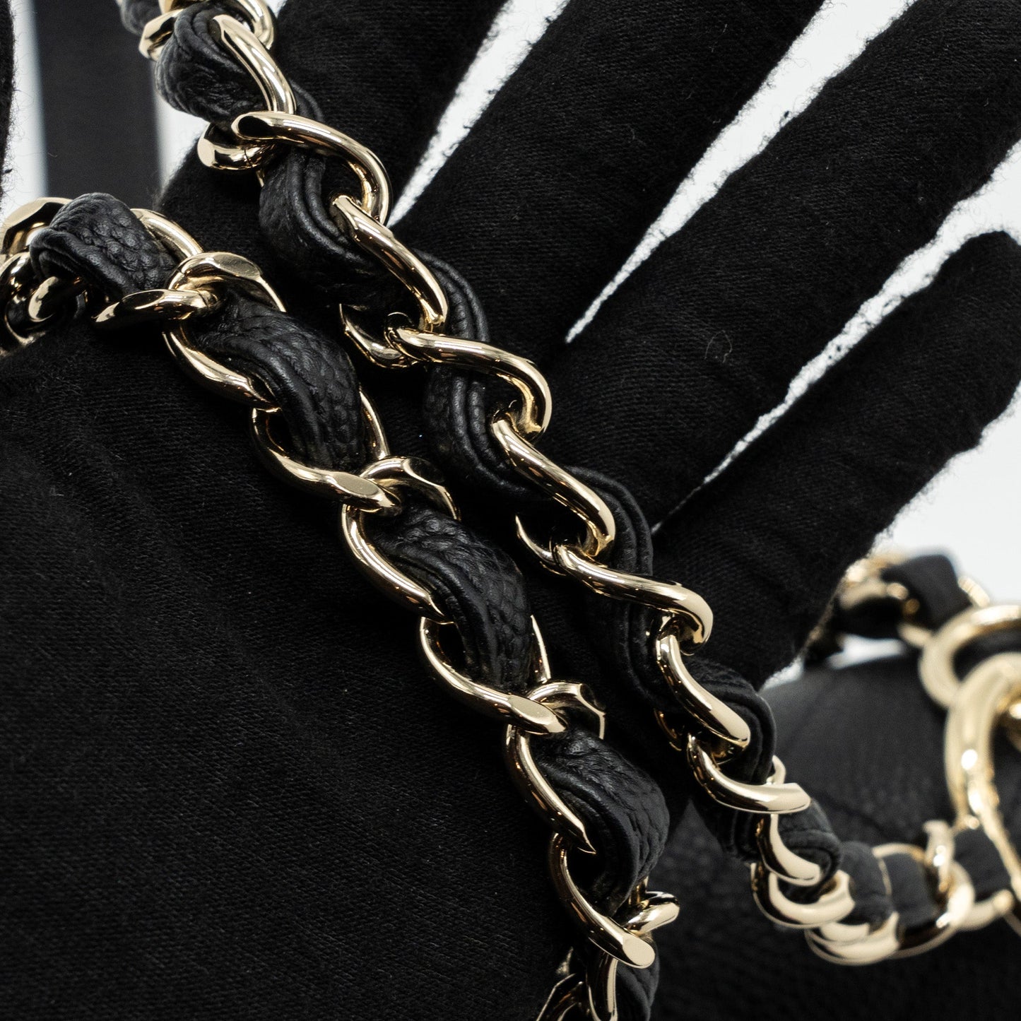 CHANEL FLAP BAG WITH CHAINS HANDLE Quilted CALFSKIN BLACK