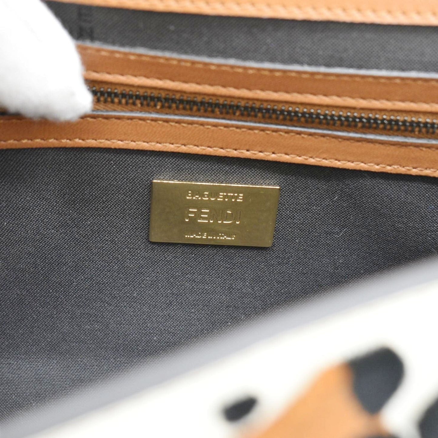 Fendi Baguette Shoulder Bag - Ewore Bags