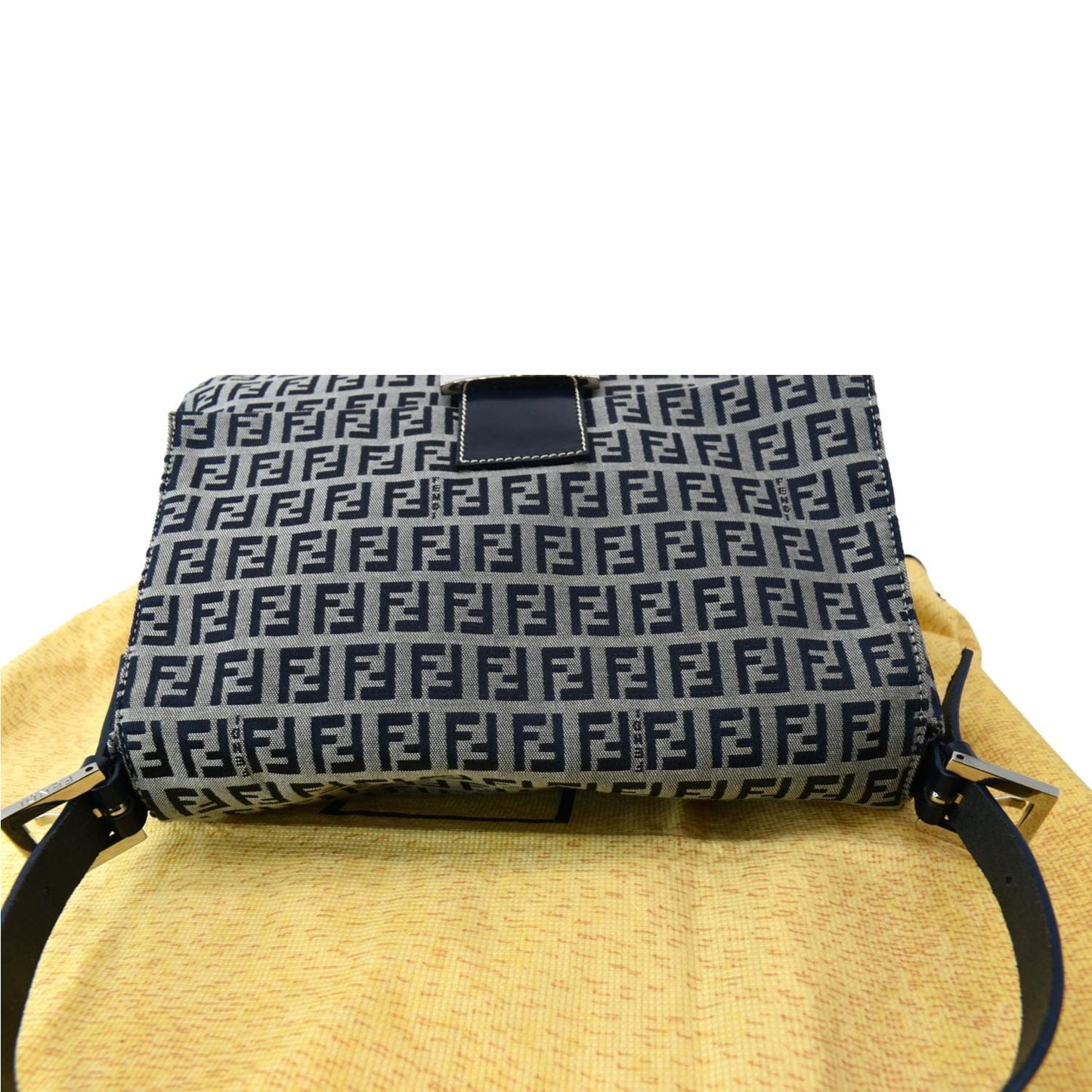 Fendi Mamma Baguette Shoulder Bag - Ewore Bags