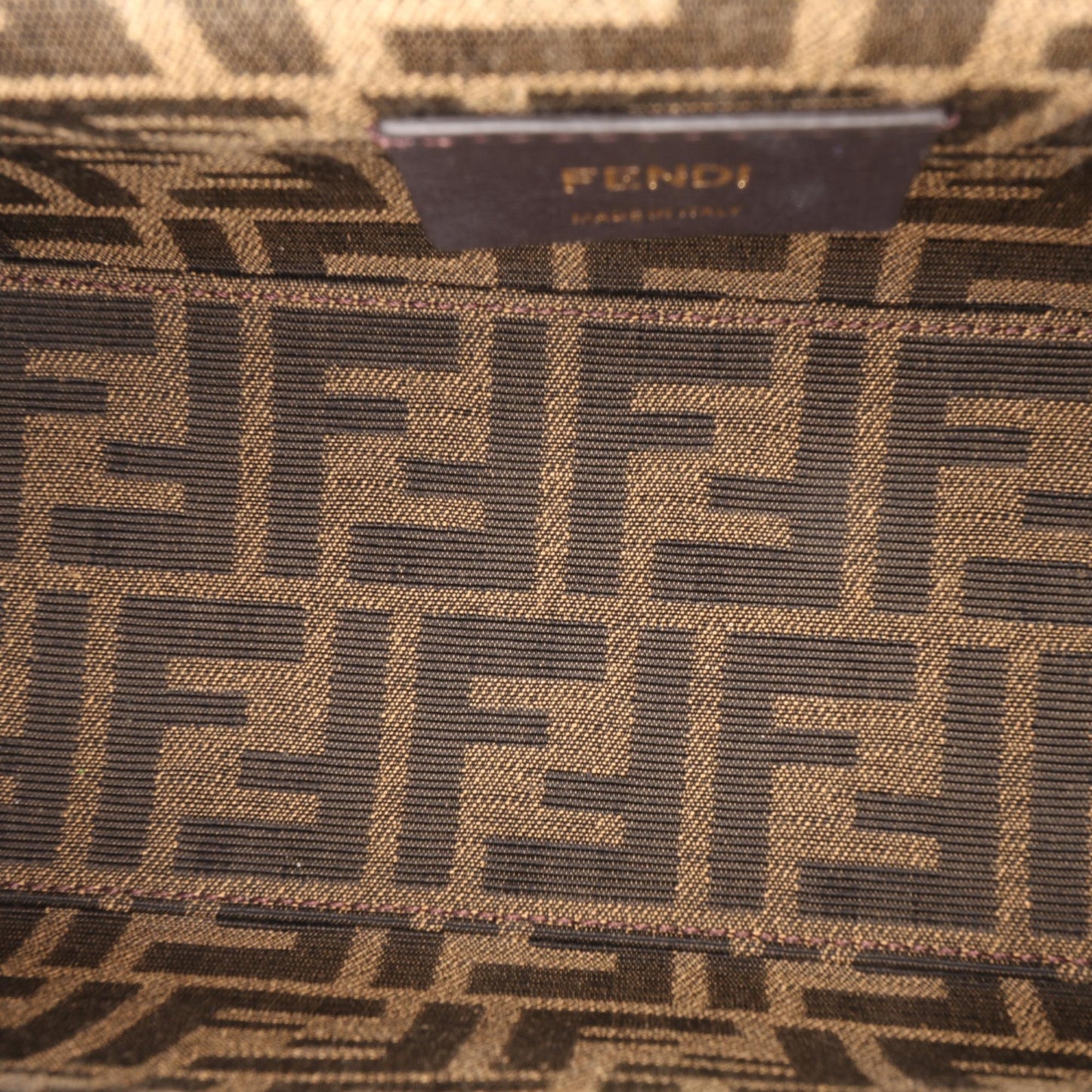 Fendi Fendi First Crossbody - Ewore Bags