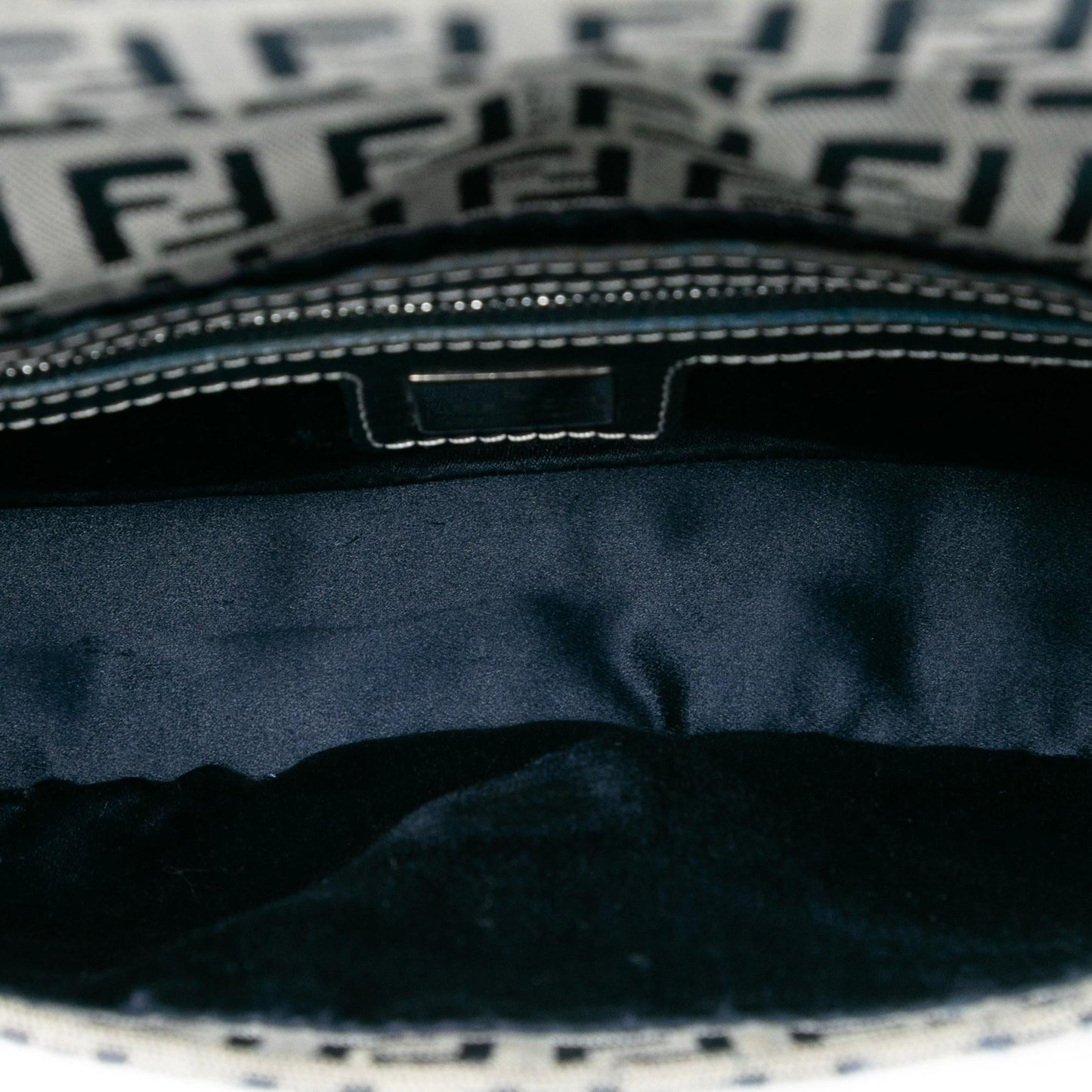 Fendi Baguette Shoulder Bag - Ewore Bags