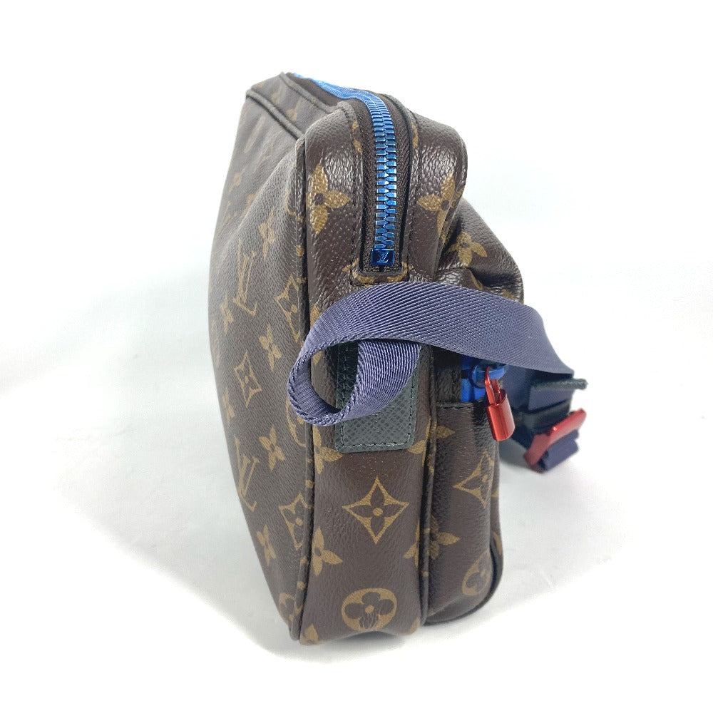 LOUIS VUITTON Shoulder Bag M43843 Monogram canvas Brown Monogram Messenger PM mens(Unisex)