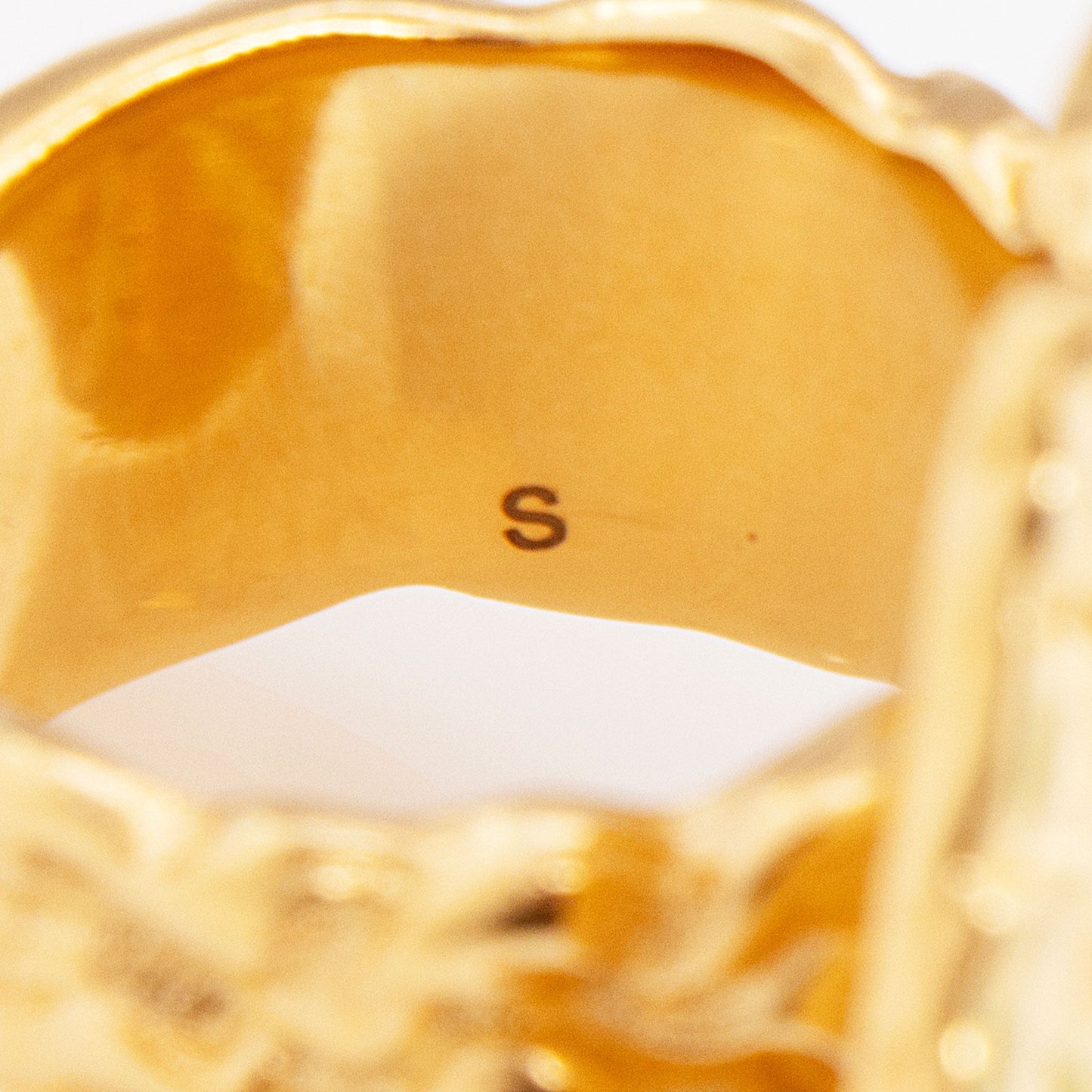 Gucci Autre Marque Stone Flower Ring - Size 6 1/2