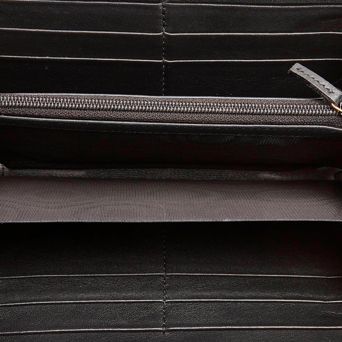 Gucci GG Marmont Matelasse Leather Zip Around Wallet (SHG-35055)