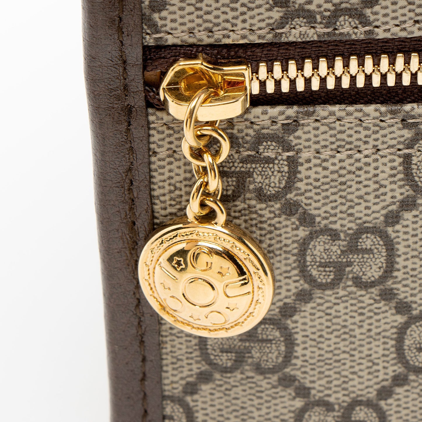 Gucci GG Supreme Chain Pochette