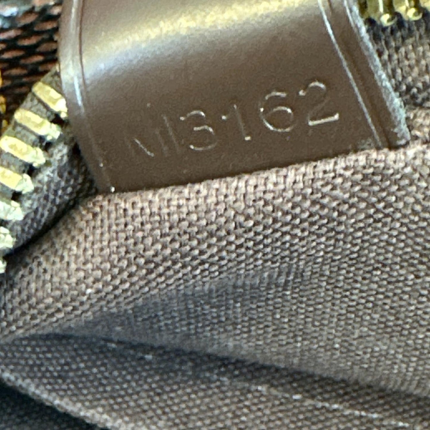 LOUIS VUITTON Shelton MM Damier Ebene Messenger Bag Brown