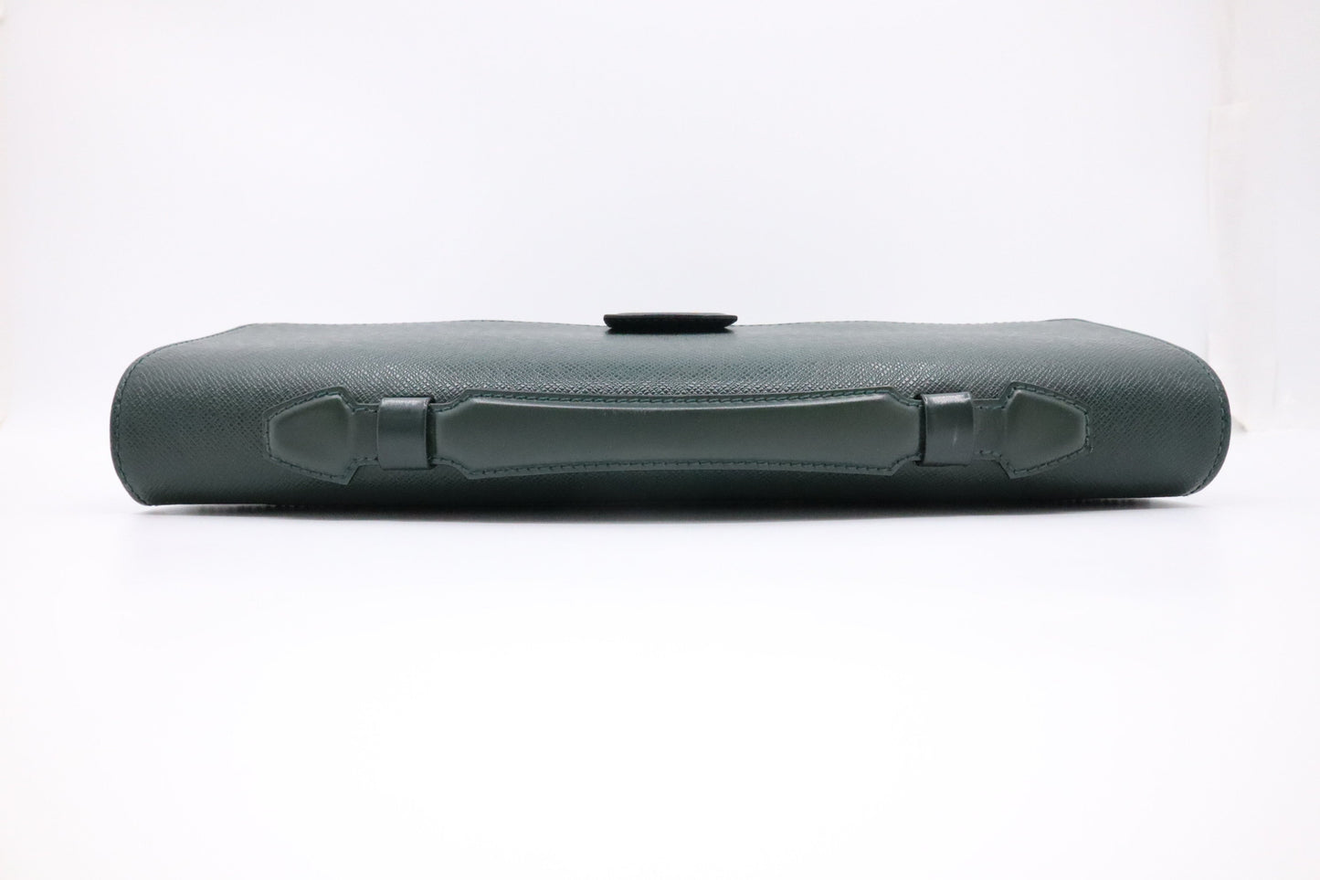 Louis Vuitton Briefcase in Green Taiga Leather