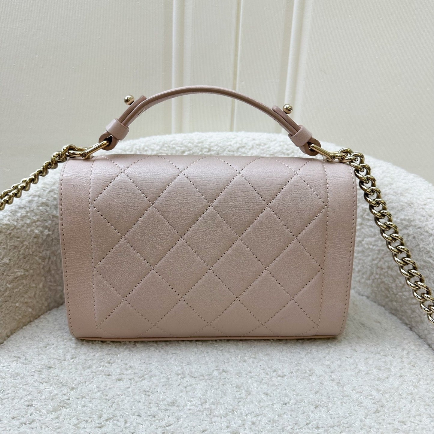 Chanel 17C Click Label Shoulder Bag in Light Pink Calfskin and LGHW