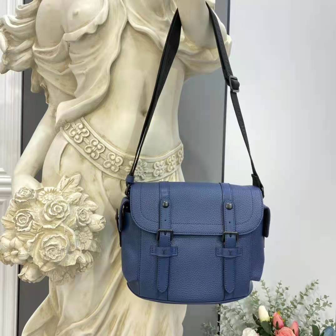 Louis Vuitton LV Unisex Christopher Messenger Navy Blue Taurillon Cowhide Leather Handbag