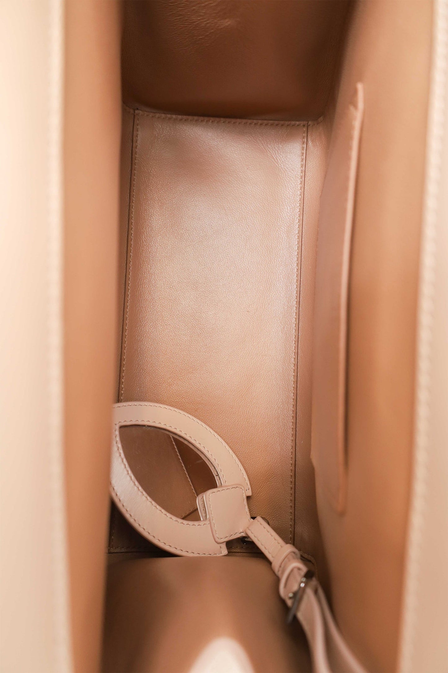 Alaïa Pink Leather Folded Top Handle With Strap
