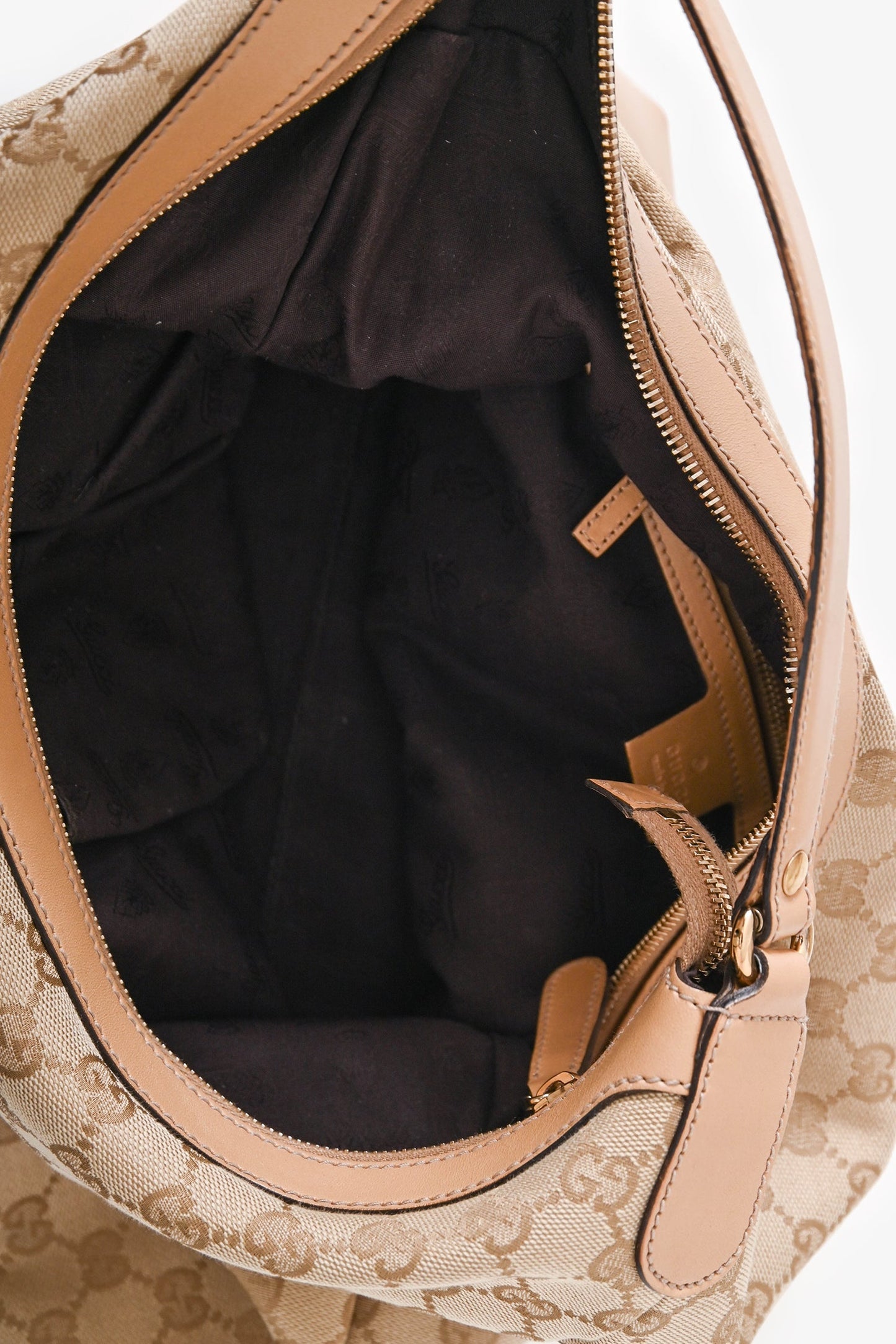 Gucci Beige GG Supreme Canvas Horsebit Tassel Shoulder Bag