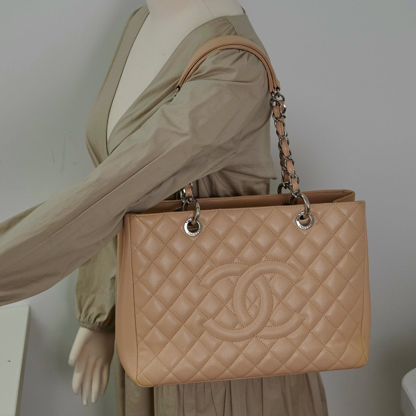 Chanel Grand Shopping Tote (GST) Beige Clair Caviar