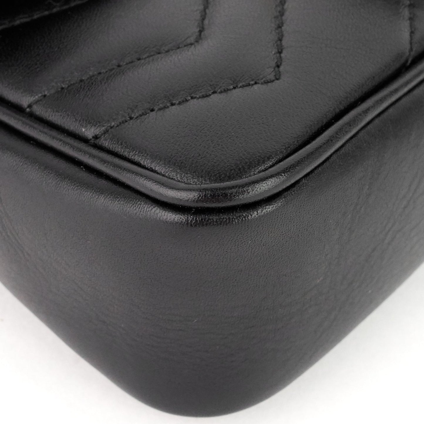 Gucci GG Marmont Super Mini Matelass? Leather Bag