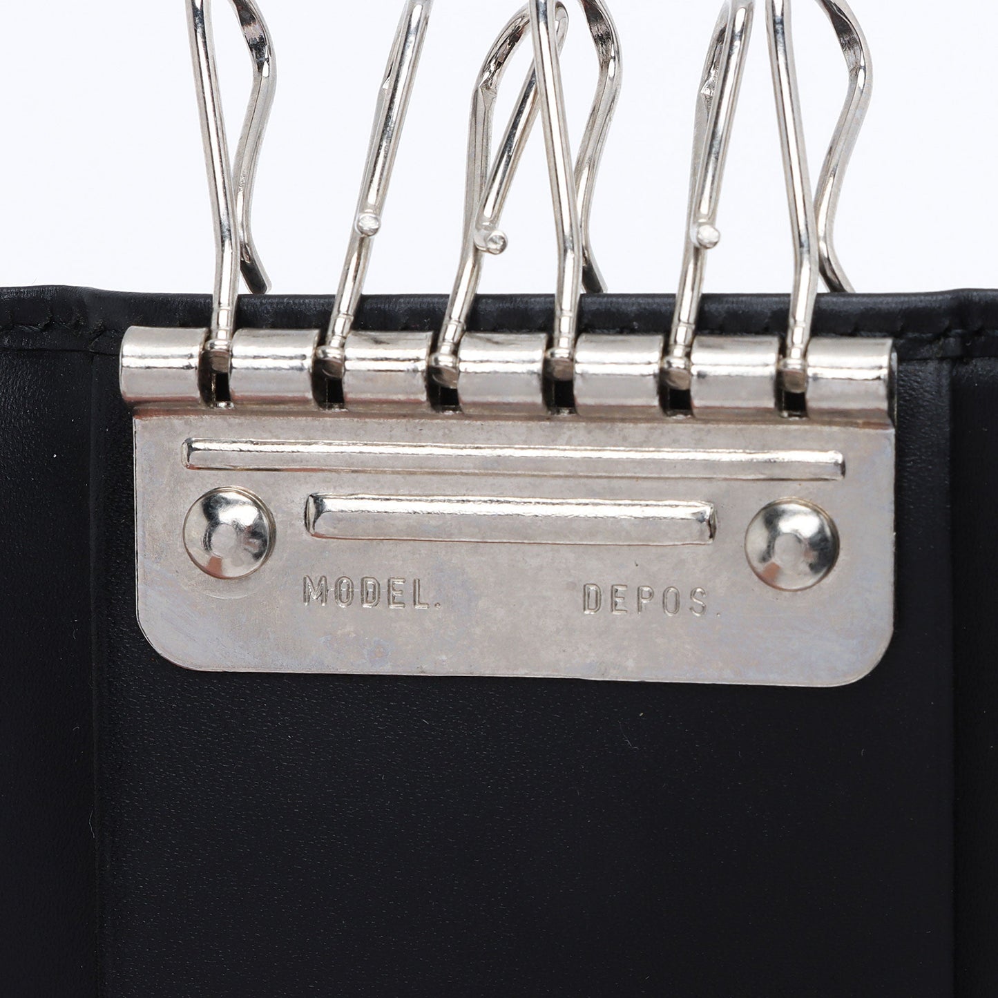 Prada Leather 6 Key Holder (SHF-ijZkKi)