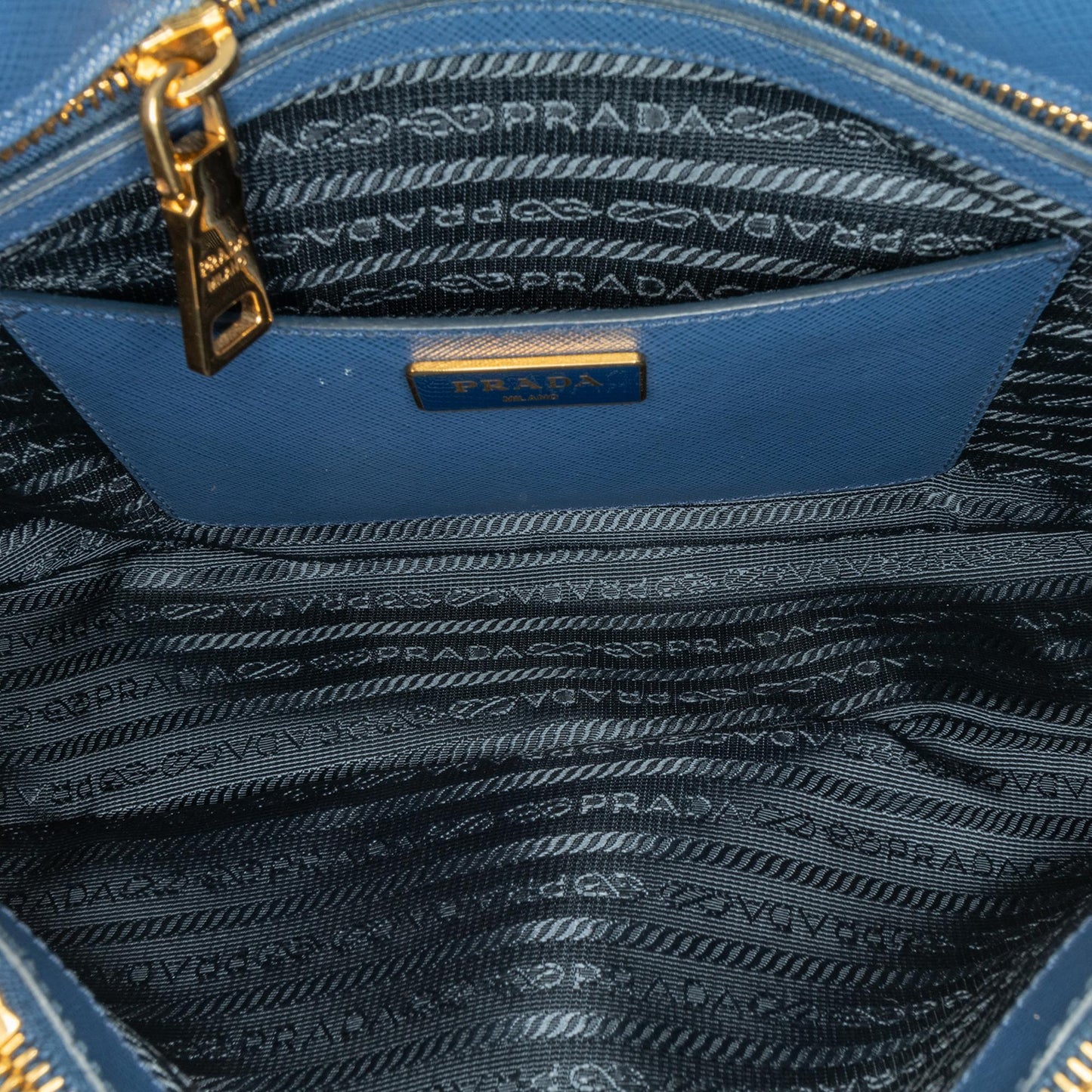 Prada Medium Saffiano Lux Promenade Satchel (SHG-NukDFP)