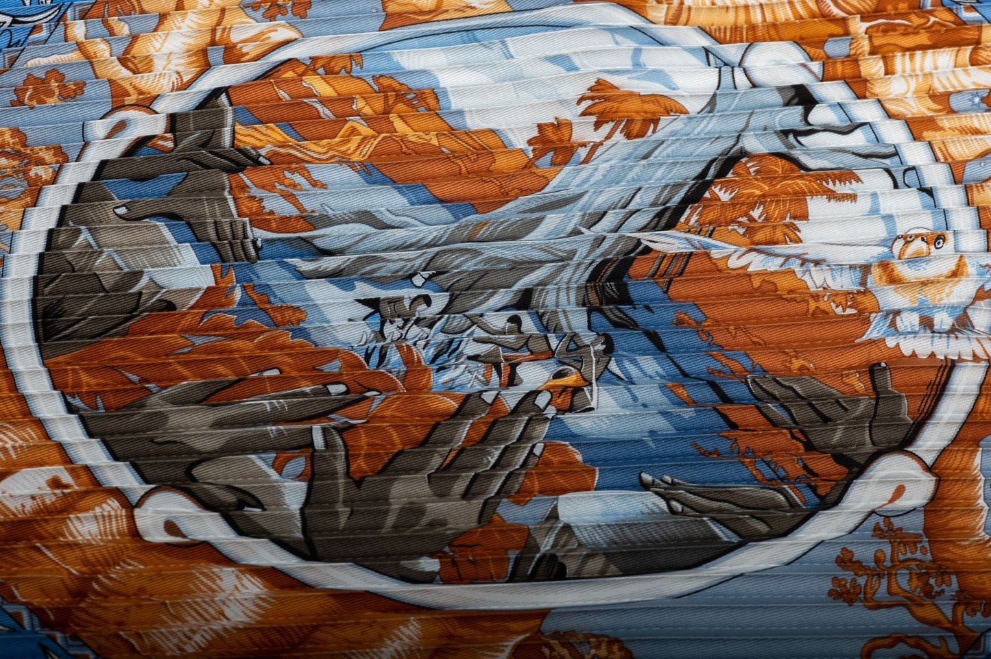 Hermes Au son de tam tam plisse Scarf