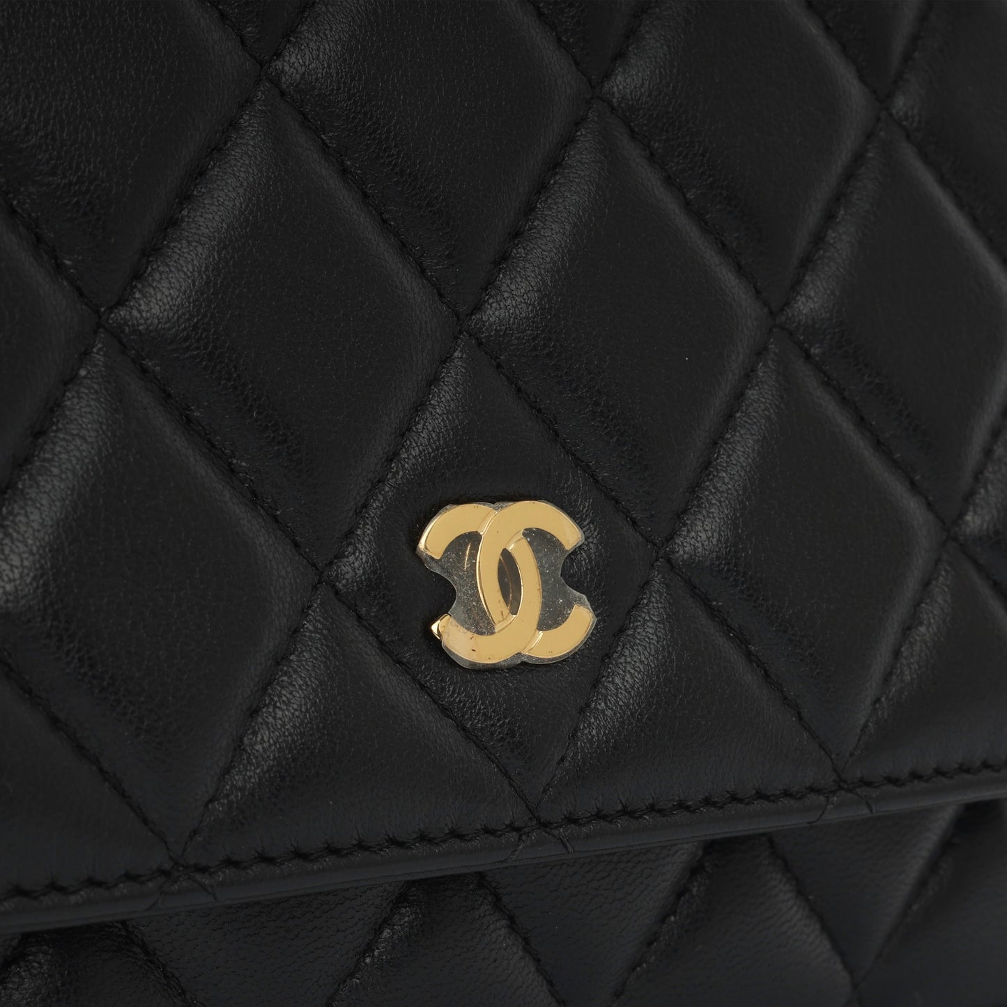 Chanel Classic Wallet on Chain