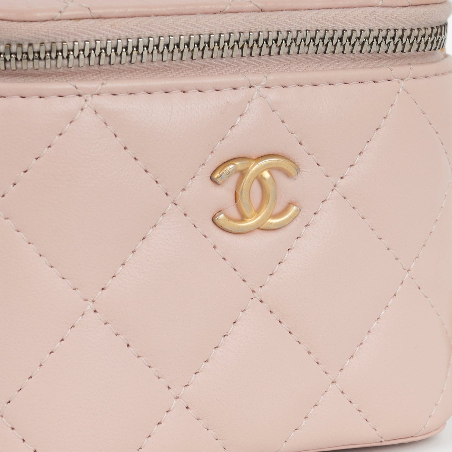 Chanel Mini Vanity Pearl Crush - Light Pink Lambskin | Gold Hardware