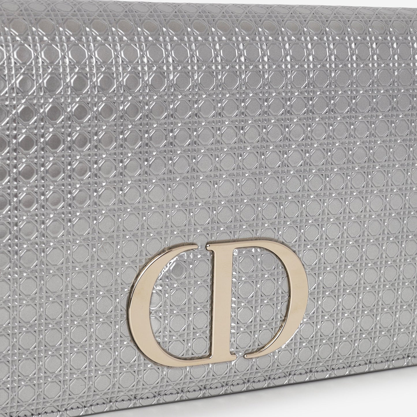 Dior 2-In-1 30 Montaigne Pouch - Silver Microcannage Calfskin | Champagne Gold Hardware