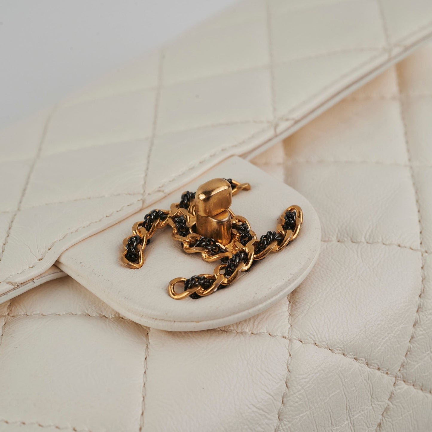 Chanel Seasonal Calfskin Flap White
