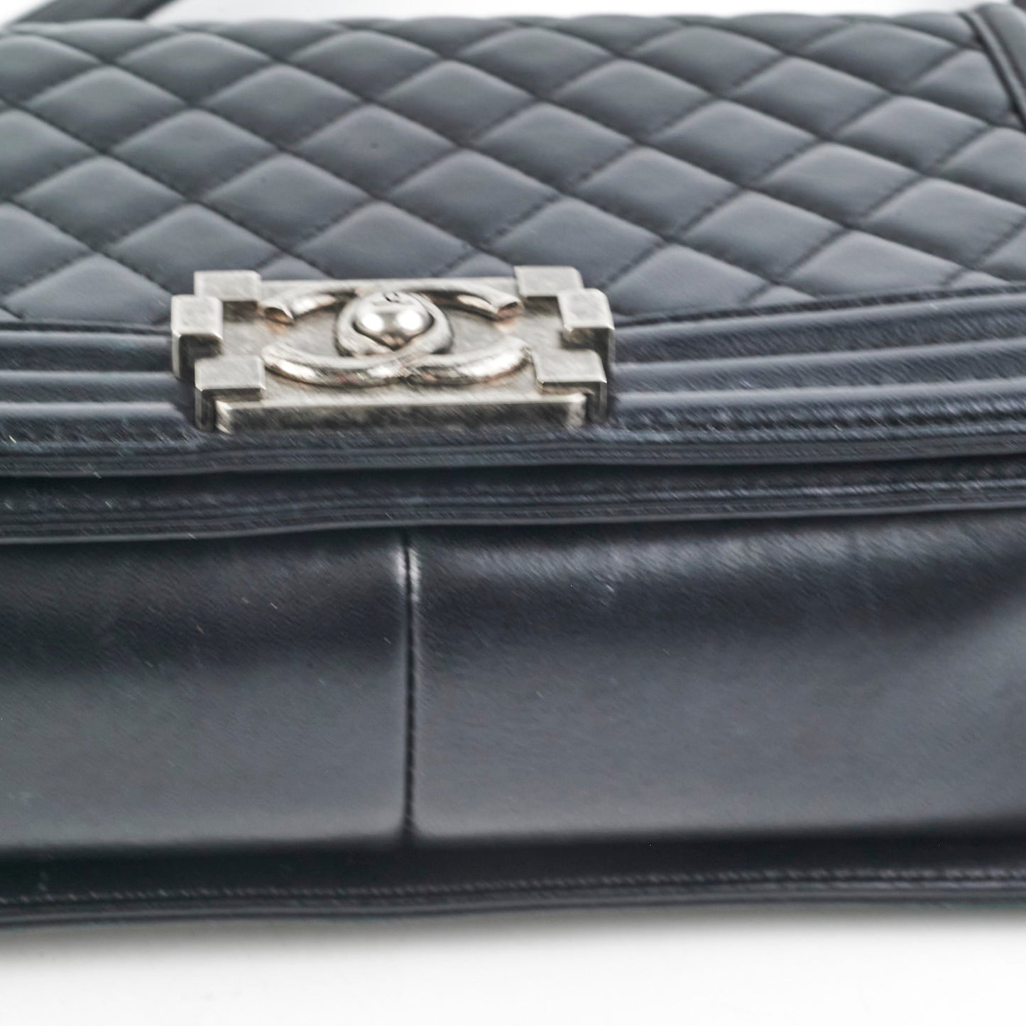 Chanel Old Medium Boy Lambskin Black