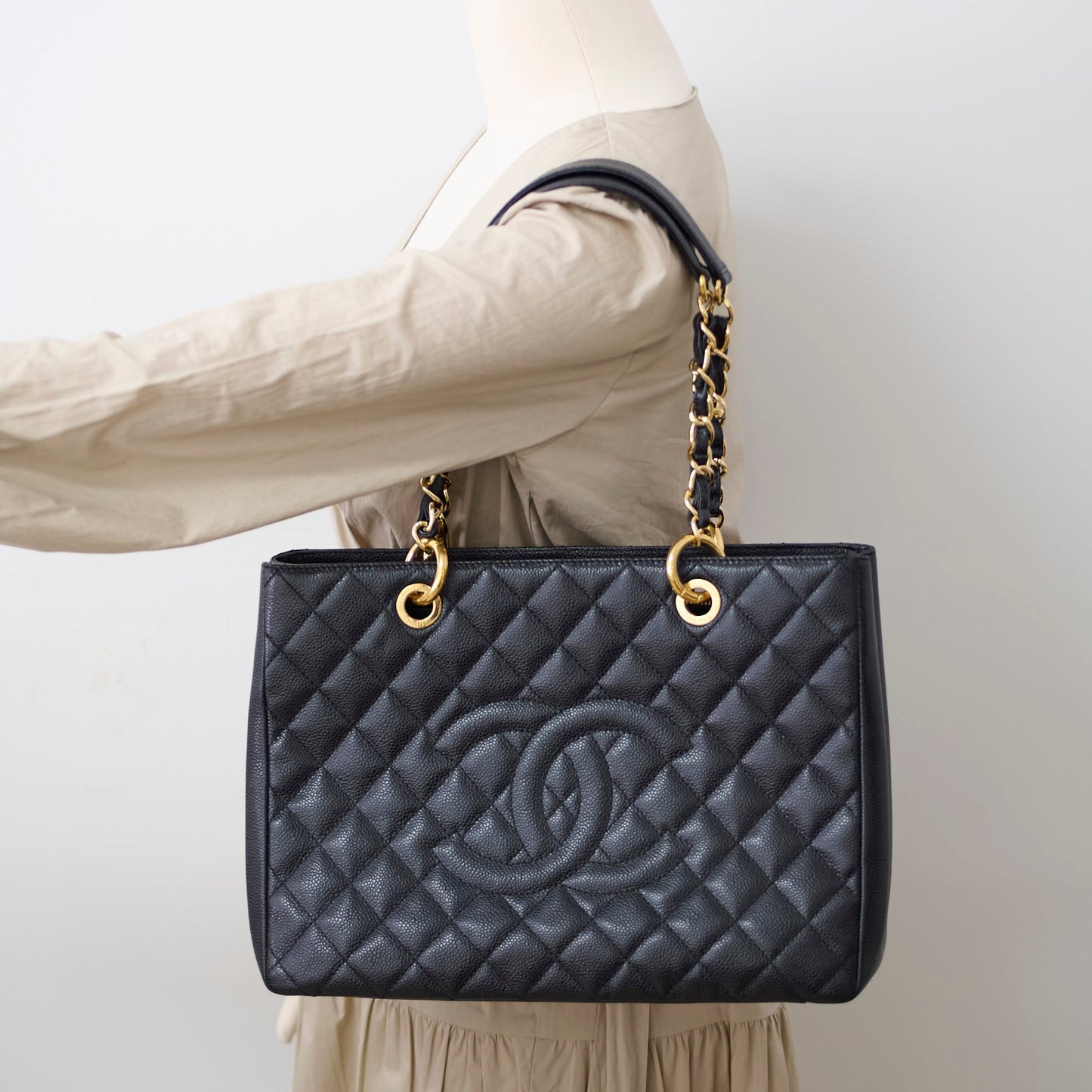 Chanel Grand Shopping Tote GST Caviar Black