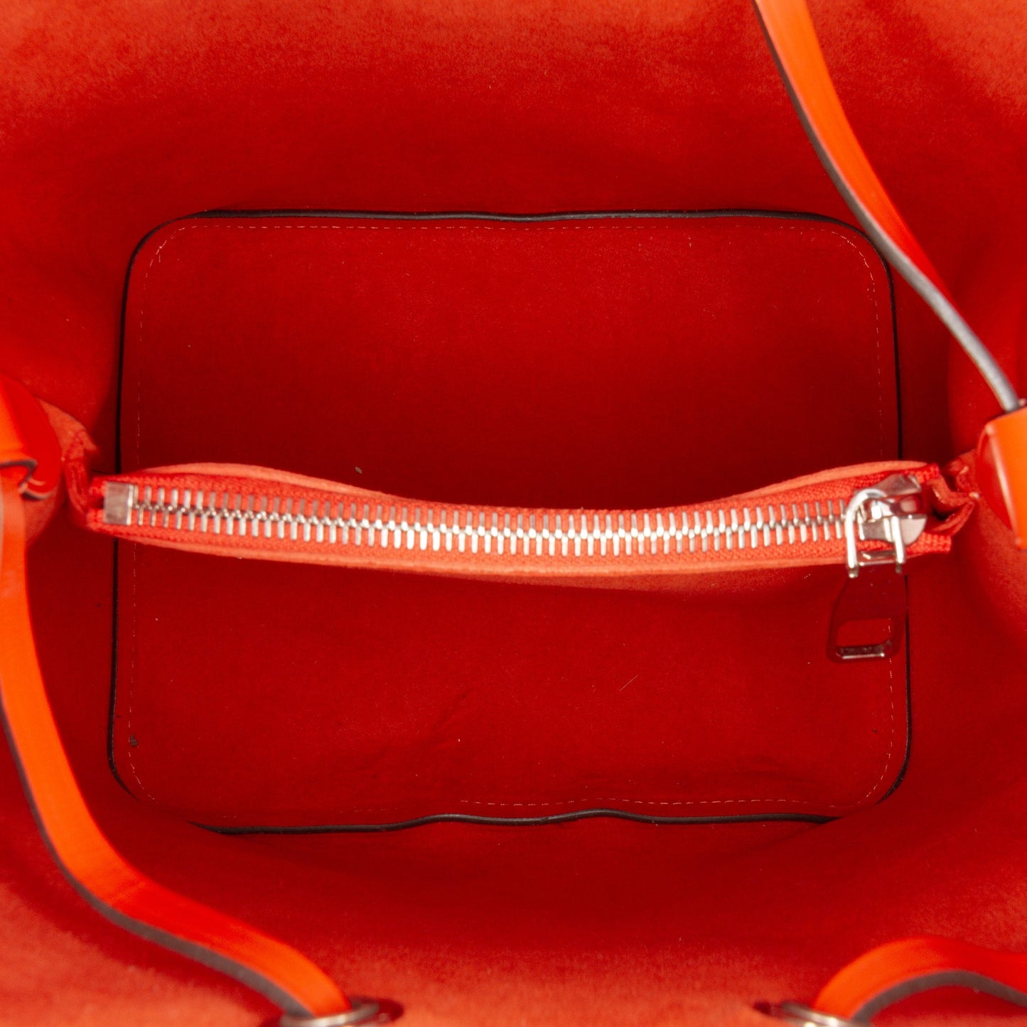 Pink Louis Vuitton Epi Neonoe MM Bucket Bag