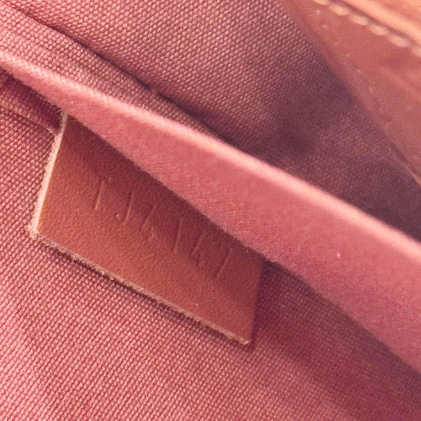 LOUIS VUITTON Valentine Dog Felicie Monogram Vernis Crossbody Bag Orange