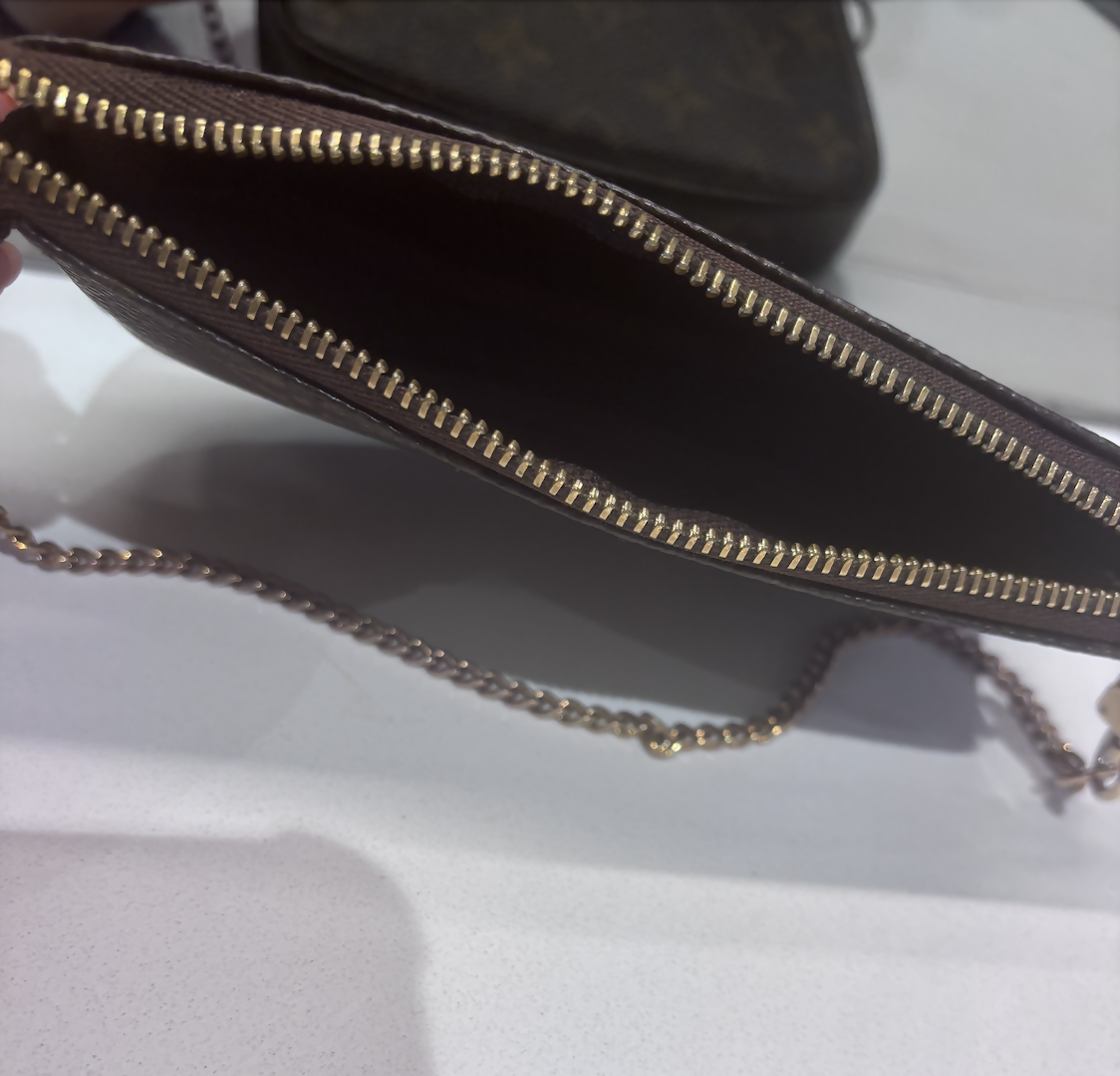 Louis Vuitton mini pochette