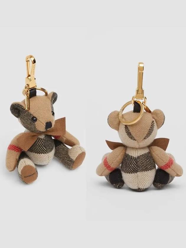 Luxury Burberry Bow Tie Thomas Bear Charm Archive Beige
