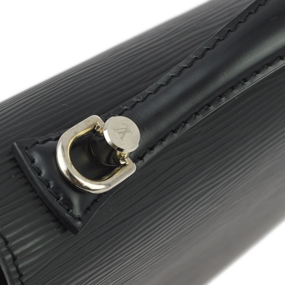 Louis Vuitton 2007 Black Epi Monceau 28 M52792