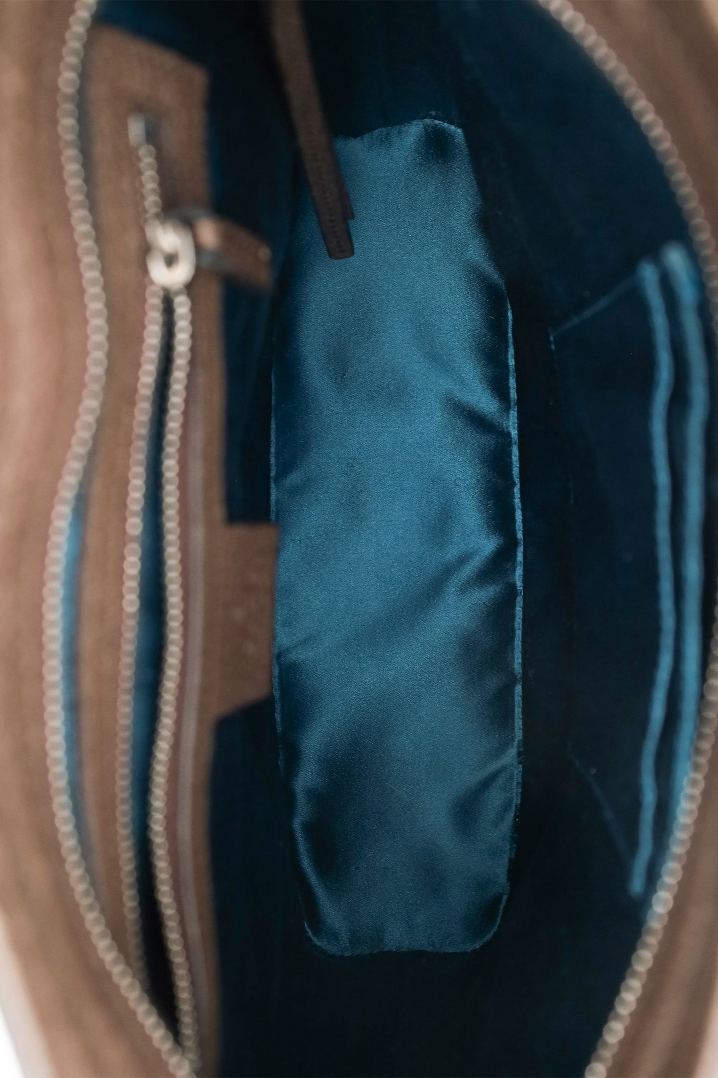Gucci Beige/Brown GG Supreme Dionysus Bucket Bag