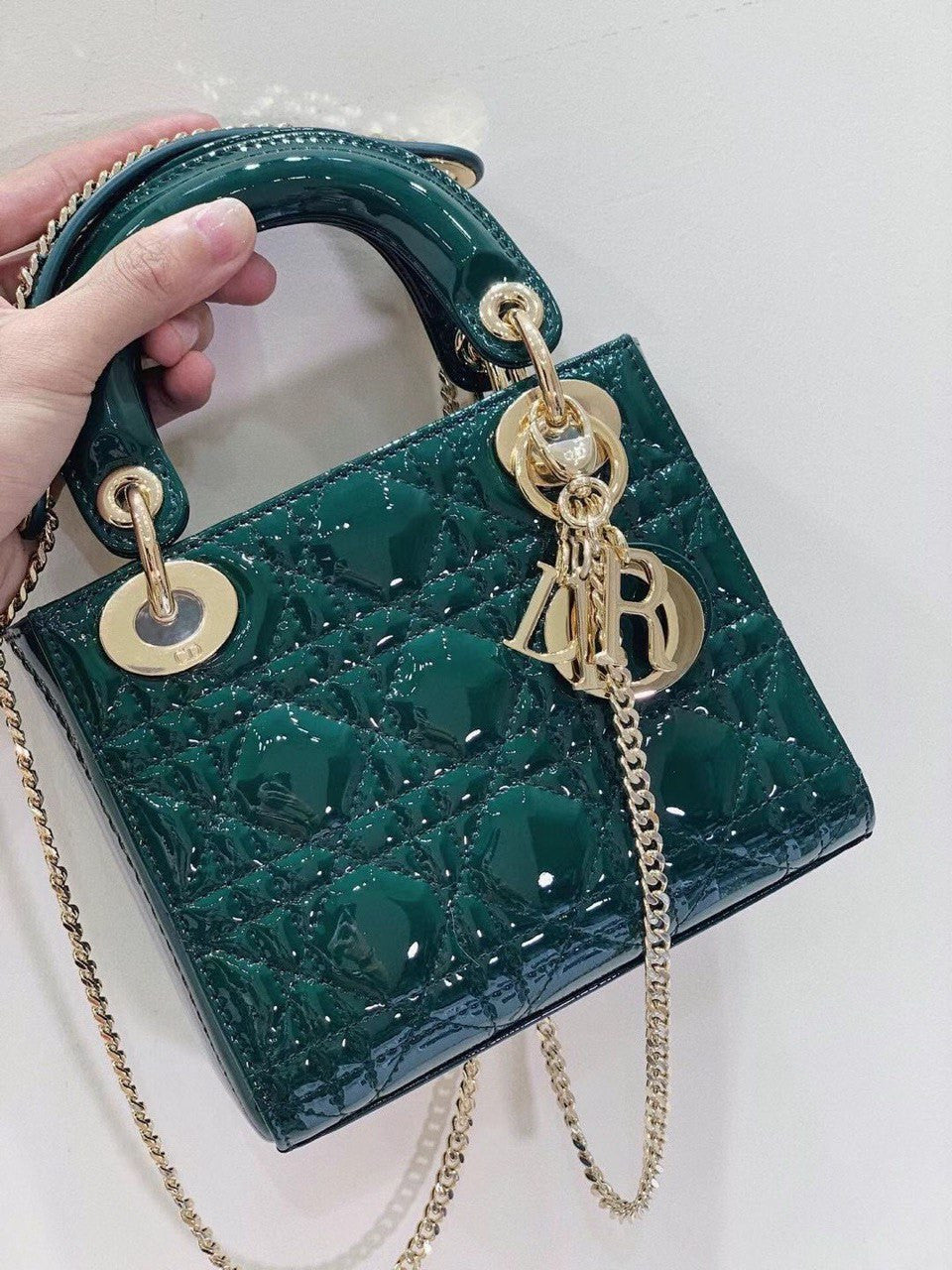 DIOR ( 2 COLORS )