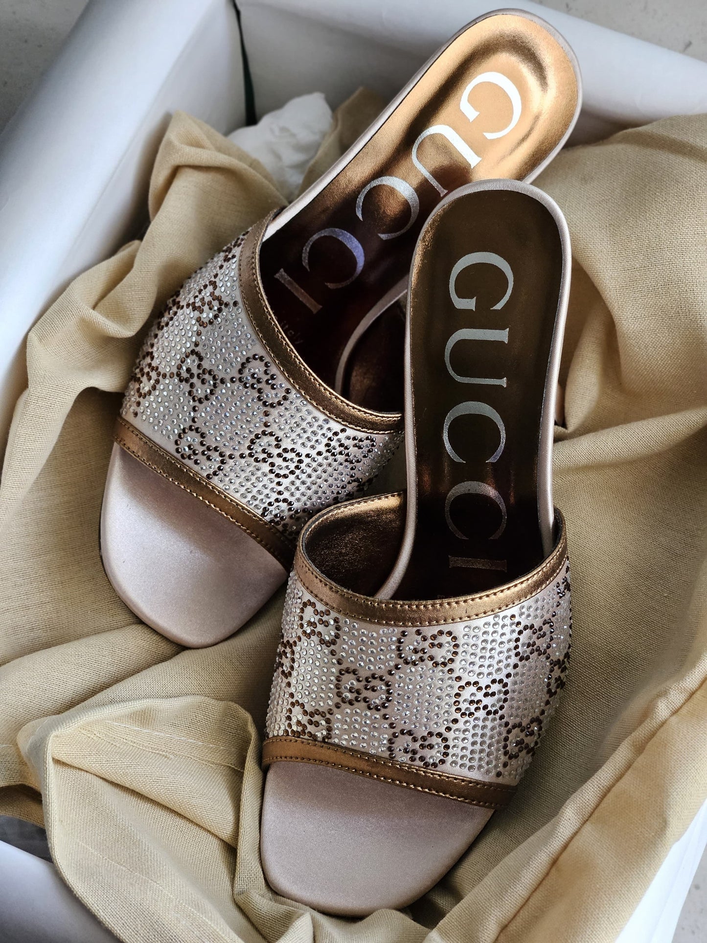 GUCCI