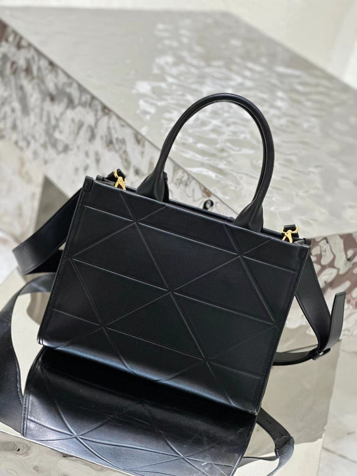 PRADA (2 Color)