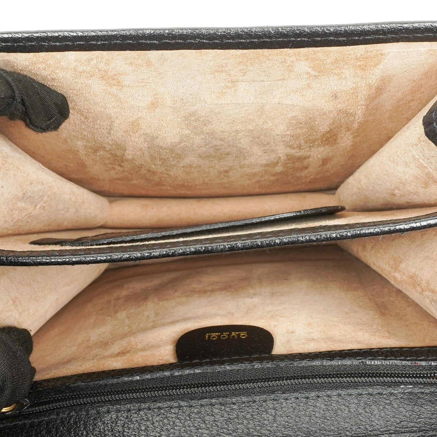 Gucci Black Grained Leather Shoulder Bag
