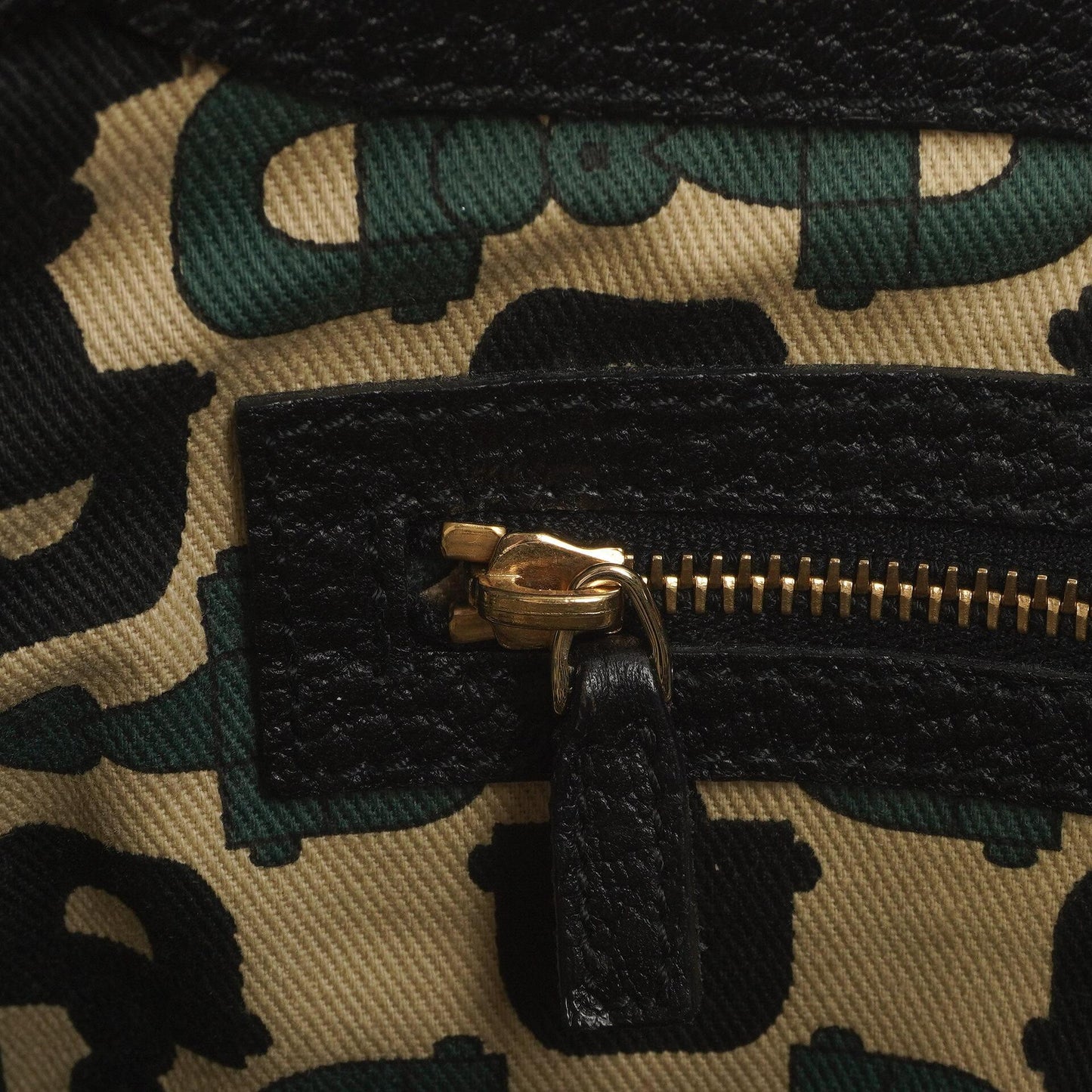 Gucci Jackie Medium Vintage Black Leather Shoulder Bag