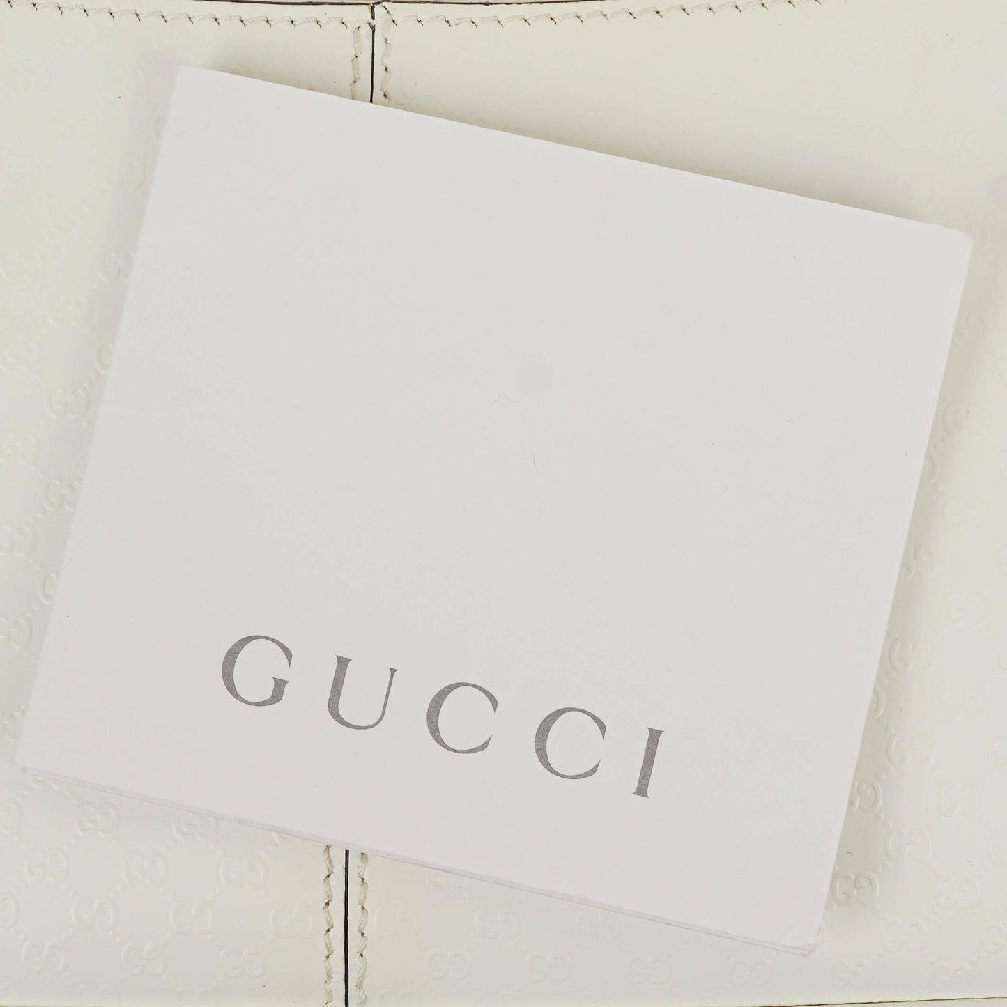 Gucci Microguccissima Pochette in White Leather