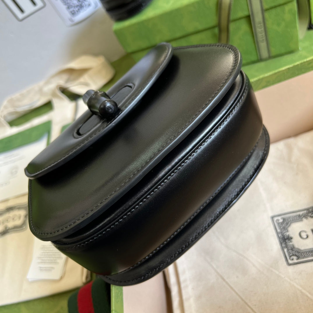 Gucci Bamboo Leather Shoulder Bag Style 8